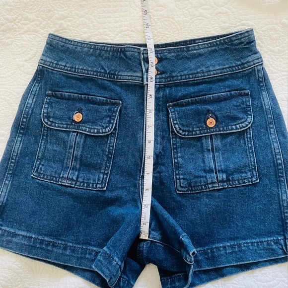 GAP Hi Rise Stride Denim Shorts 4 Tall 4” inseam - Picture 4 of 6
